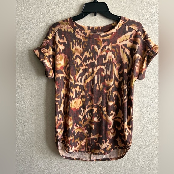 Cupio Women's Brown Short Cuff Sleeve Tee - Picture 2 of 11